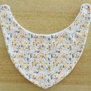 Bavoir bandana - Fleurs roses et grises