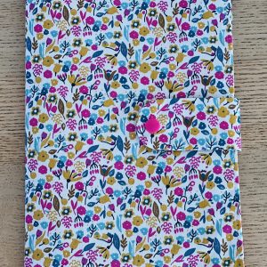 Carnet de santé - Fleurs fuchsia et moutarde
